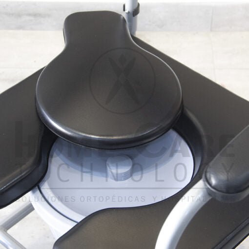 Silla sanitaria con accesorios removibles FS692